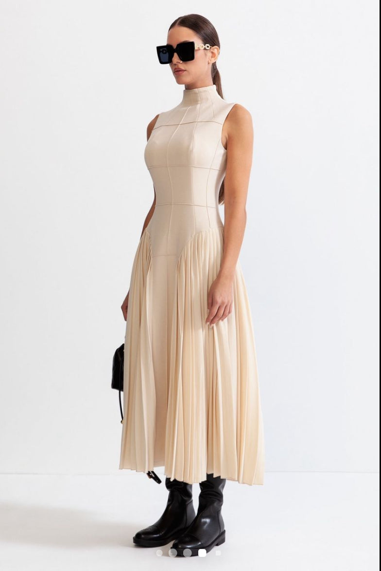 Sierra Darien Midi Dress