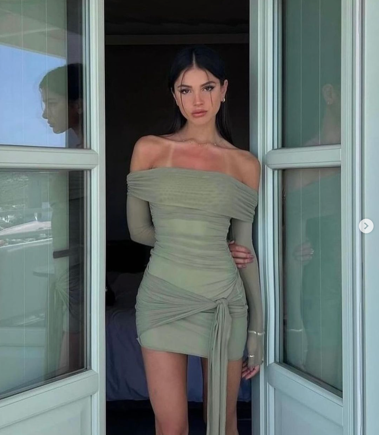 Benni Yasmin Off Shoulder Mini Dress in Pistachio